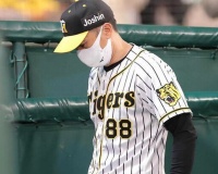 【感動】矢野監督岩崎を庇う「そりゃそうやろ、そんな完璧なヤツはおれへんよ」