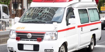 深夜に猛烈な嘔吐、下痢で救急車を呼んだ。意識もうろうとしている中、何度も同じことを聞かれやっと病院に。検査の結果を尋ねると…