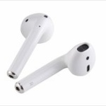 完全ワイヤレスイヤホンどんどん進化してるけど未だに有線使ってる奴ｗｗｗｗ 	