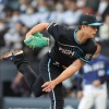 上原健太 ５回５失点で降板　いきなり２者連続四球で自滅　新庄監督の表情も曇る