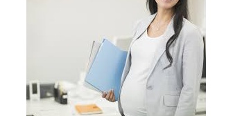 子供の新しい担任が妊娠中で産休に入るから、夏休み明けには違う先生に代わる。担任やる期間たった3ヵ月ｗ分かってるなら担任にしないでよ！