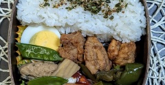 隣の家のわんちゃんの好物も入ってるよ～夫のお弁当282