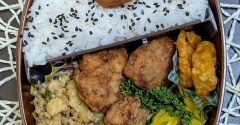 後から見ると詰めすぎくらいかいいかな～夫の弁当197