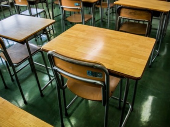 【速報】教員免許、1年で取得可能に
