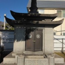 越後与板藩主井伊家の墓地