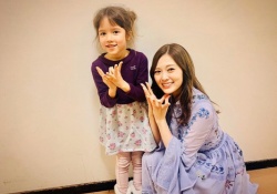 【最強】白石麻衣＆小さい女の子の2ショット、可愛すぎだろｗｗｗｗｗ
