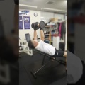 トレーニングの様子　　　インクラインダンベルプレス