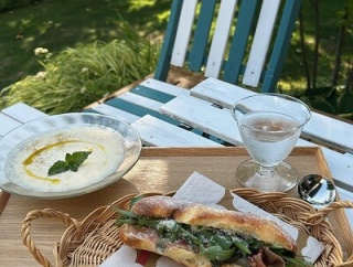 【夏のランチ】デザートのようなスープのような♪冷たさが気持ちい♪♪