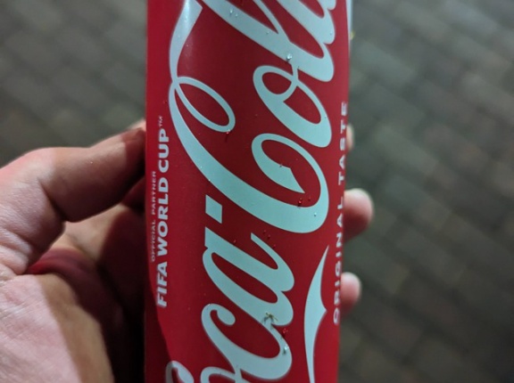 自販機のコーラ、高くて売れなくなった結果ｗｗｗｗｗｗｗ