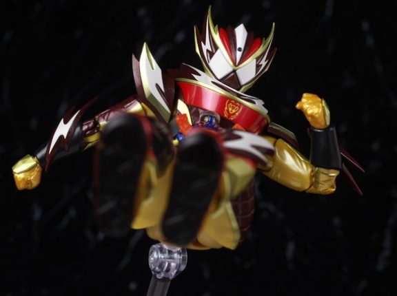 S.H.フィギュアーツ 仮面ライダーヴァレン フラッペカスタム＆「サクッ」とエフェクトパーツセット レビュー