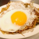 【横浜・野毛】中華×エスニックの人気店「AMPM」。名物のよだれ鶏と麻婆豆腐を楽しむ