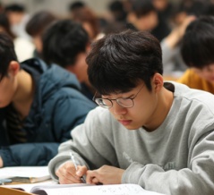 【2025年度第3回 英検2級解答速報】2026年1月25日実施：難易度は超難化か！？易化？感想・評価は？リーディング・リスニング #英検 #英検2級 #解答速報 #解答速報