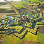 オランダ人「お前らの国の城塞都市や要塞を見せてくれないか」