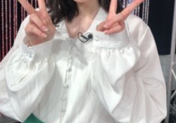 【画像】岡本姫奈オタが喜びそうな画像がこちらwwwwww