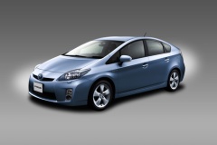 売れ行きは最盛期のわずか10％！かつてのプリウスオーナーは何に乗り替えているのか？