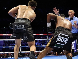 イタウマ vs フランクリン　イタウマ5R石化系KO勝利