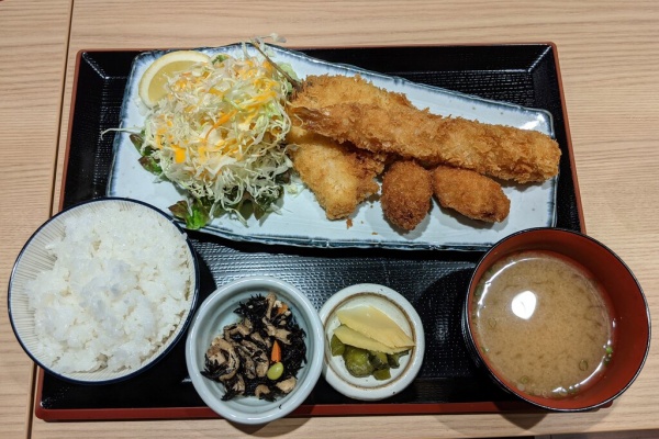 東京ブウブウking 居酒屋 中野区