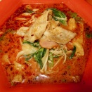 新大久保　李暁七マーラータン　麻辣湯（旨辛牛骨スープ）