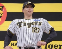 【朗報】工藤、投げた後の身体の傾きを縮小する調整　上手く行けば岩崎の後釜になれるかも