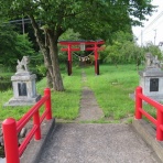 くぐる鳥居は鬼ばかり
