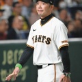 巨人の阿部監督ってなんでいつもつまらなそうに試合見てんの？