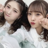 『[ノイミー] 落合希来里「 わんこ仲間みつけました🐶🐾 」』の画像