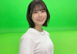 【画像】日向坂No.1の巨メン丹生さん、Eカップを強調wwwwwwwwwww