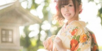 大学２年の従妹が「結婚式ドレスじゃなくて振袖で行く！」とはしゃいでてウザい。主役は私なんだけど？