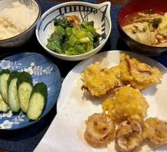 見た目は大人、中身は子供？＆下足と豆腐の揚げボール