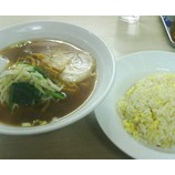 『中華「玉林」ラーメン・半チャーハンセット700円』の画像