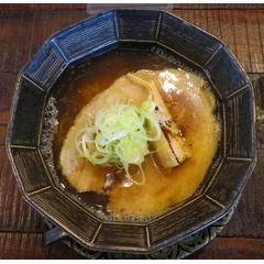 古民家ヌードゥル 黒揚羽森住＠大網（千葉県）　「醤油らぁ麺、ほか」