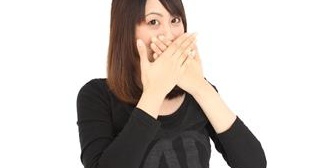彼女の過去に関する秘密(Wフリン経験など)を知ってしまい、彼女にそれを話してしまったら距離を置かれてしまった…ここで押すべきか引くべきか迷ってます
