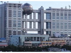 【速報】フジテレビ、LGBT専門放送社へ！ 上層部から異性の恋愛ドラマ禁止が通達される！！！