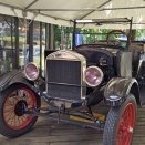 自動車の過去・未来館♪
