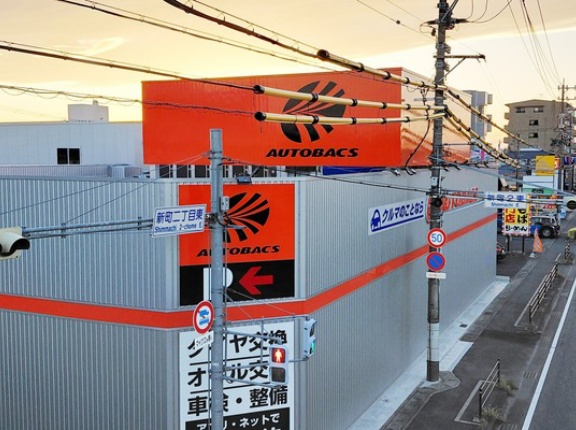10/17(土)18(日)の2日間は「オートバックス 小牧店」がプレオープン
