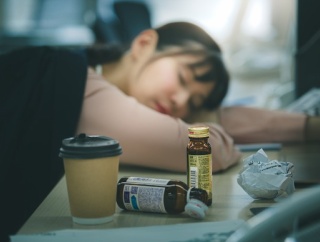 身近なカフェインで中毒のリスク…多忙な1月は注意