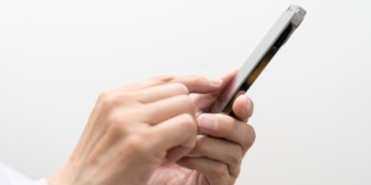 【恋愛】アプリ、LINEにて2ヶ月程やりとりし去年の1月頃に初対面。その後大体2ヶ月に1〜2回で8月までに計6回会う。それを最後に2〜3回予定が合わず連絡も億劫になり…