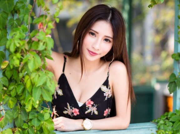 【画像】このレベルの居酒屋女性店長と結婚したい奴ｗｗｗｗｗｗｗｗｗｗｗｗｗ