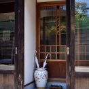玄関先に息づく、金沢下町の風情