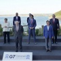 【炎上】韓国政府、G7の首脳集合写真を改ざんして謝罪！南ア大統領を消去し、菅総理を隅っこに追いやる