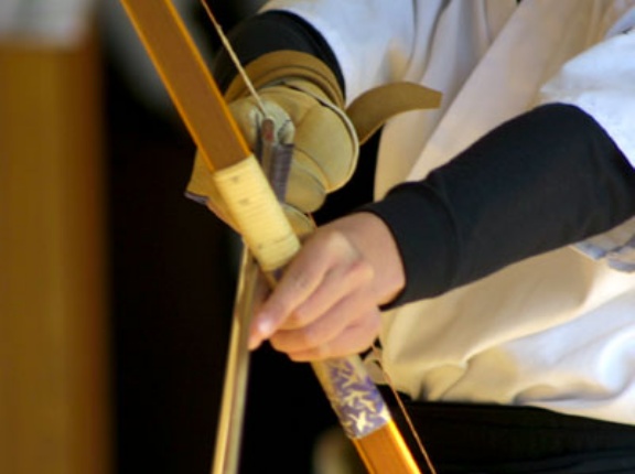 海外「日本で弓道を始めた！」日本に来てから始めた日本的な趣味に対する海外の反応