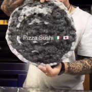 【画像】イタリア人「寿司とピザを合体させた」日本人「やられたっ！その手があったか」