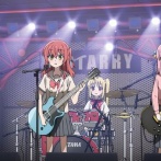 【画像】ライブハウスで厚底ブーツでの来場は禁止に　→　結果、会場外が明らかにおかしくなるｗｗｗｗ「変態窃盗犯の押収品みたい」