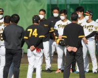 【阪神】渡辺諒が三塁で特守「二塁とどっちもレベルアップしたい」