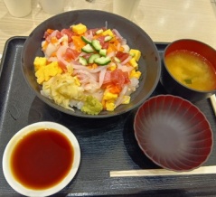 築地にある寿司の名店をフードコートで