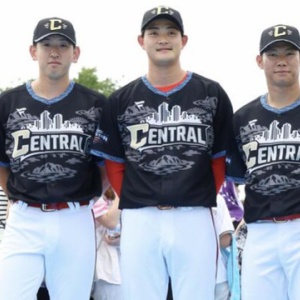 広島】新井貴浩×石井琢朗×シーボルの「伝説の背番号25ユニフォーム