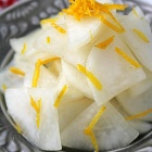 冬の作り置き♪パリポリ大根の柚子こしょう浅漬け