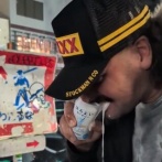 【動画】マジでありえん缶チューハイの開け方をする外人が大バズりｗｗｗｗ　見たことない開き方してる……