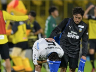 1人退場後に耐えきれず3失点で決勝進出ならず…川崎F佐々木旭「自分たちで難しくしてしまった」