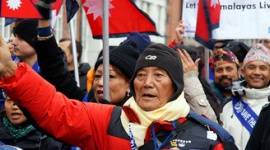 三浦雄一郎の記録に挑戦中だったネパール人登山家がエベレストで死去、８５歳